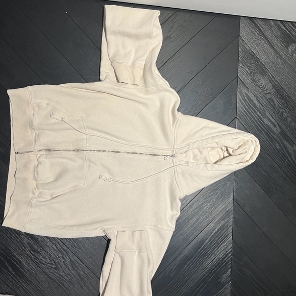 Brandy Melville Jackets & Coats Brandy Melville Zip Up Hoodie